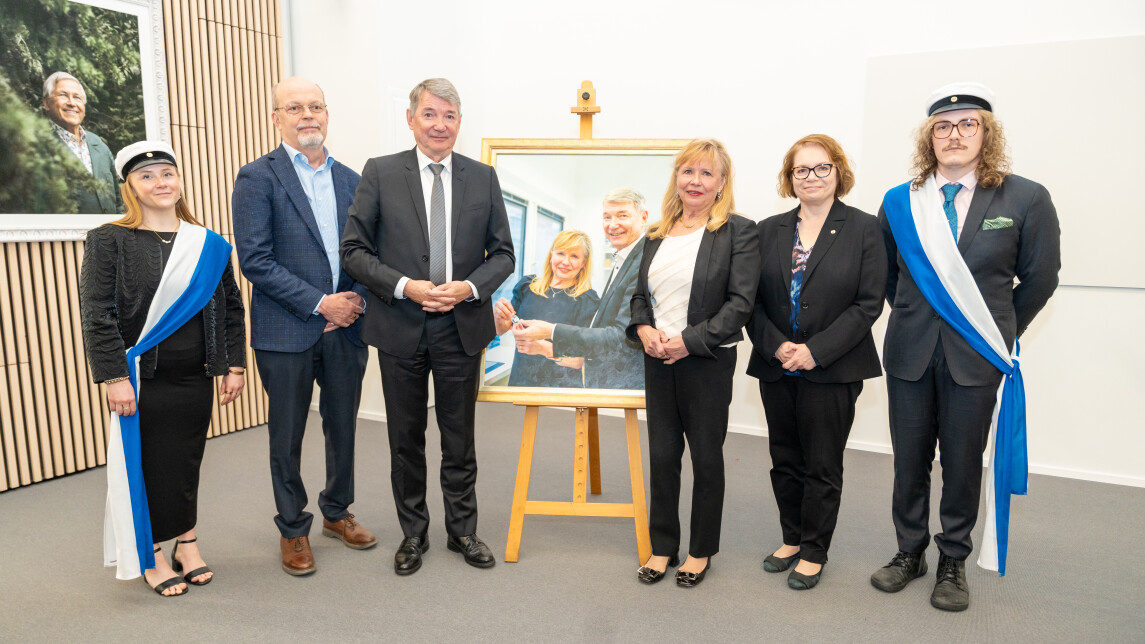 A portrait of Academician Sirpa Jalkanen and Professor Markku Jalkanen has been added to the collections of the University of Turku. June, 2025